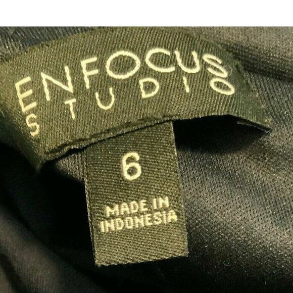 En Focus Studio Dress Womens Size 6 Navy Blue Ruffles Floral Sleeveless Cocktail - Picture 5 of 6